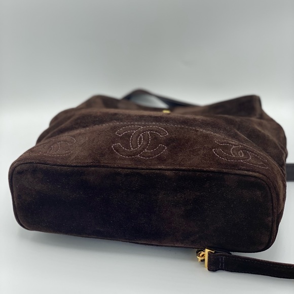 RARE VINTAGE CHANEL BACKPACK - Picture 4 of 16